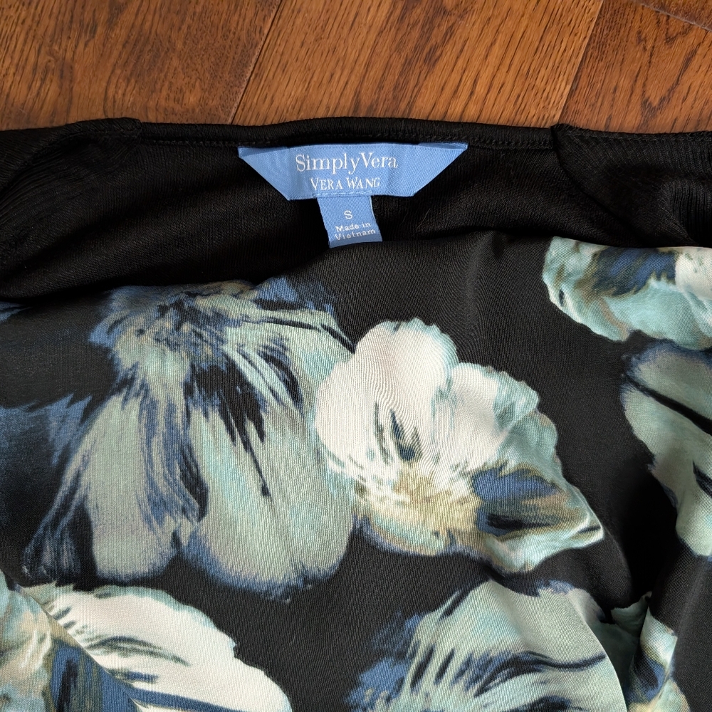 EUC Simply Vera Vera Wang Faux Wrap Look Midi Dress Floral Blue Black Size Small - Picture 3 of 5
